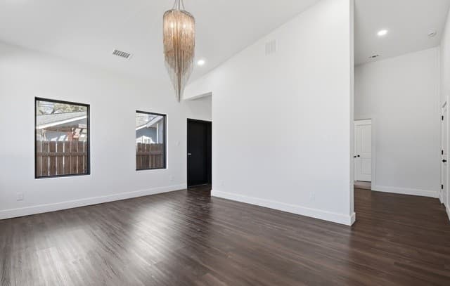 608  Labor, San Antonio, TX 78210 — photo 23
