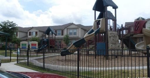 2608  Grayson Way, San Antonio, TX 78232 — photo 3