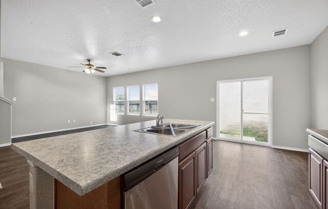 13003 Lineberry Ln, St Hedwig, TX 78152 — photo 12