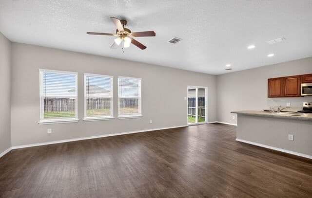13003 Lineberry Ln, St Hedwig, TX 78152 — photo 9