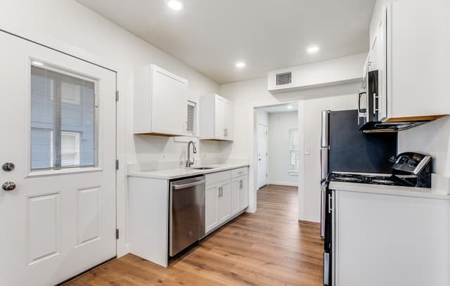 920  McIlvaine, San Antonio, TX 78201 — photo 16