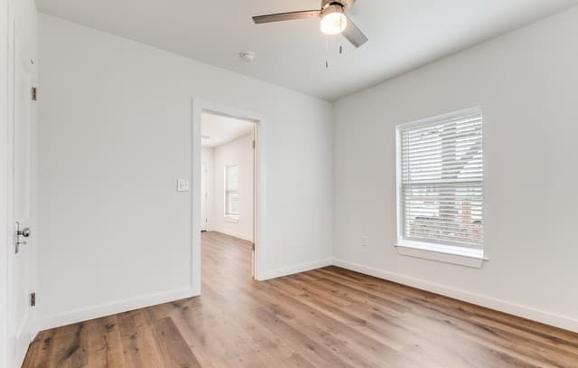 920  McIlvaine, San Antonio, TX 78201 — photo 4