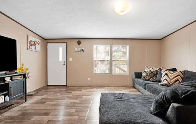22915  Savannah Hts, Von Ormy, TX 78073 — photo 3