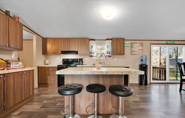 22915  Savannah Hts, Von Ormy, TX 78073 — photo 4