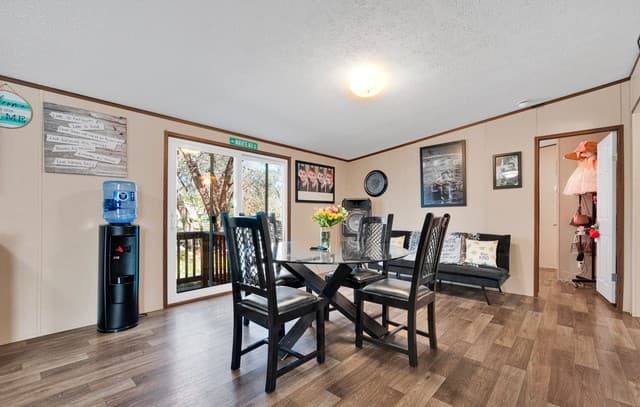 22915  Savannah Hts, Von Ormy, TX 78073 — photo 6