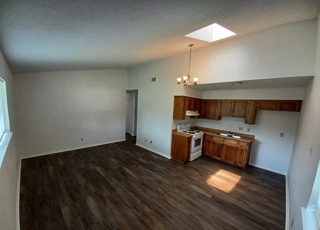 1525  Lorelei, New Braunfels, TX 78130 — photo 2