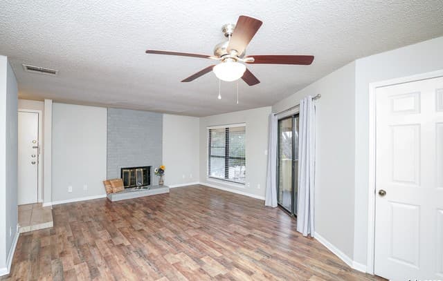 11843  Braesview Unit 1612