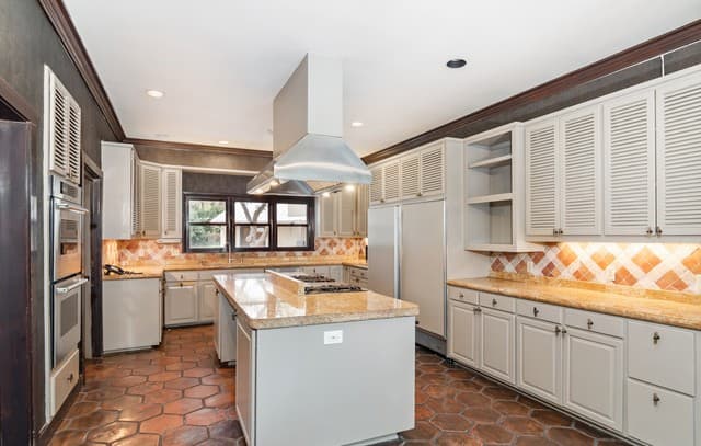 6  Lazy Lane, San Antonio, TX 78209 — photo 11