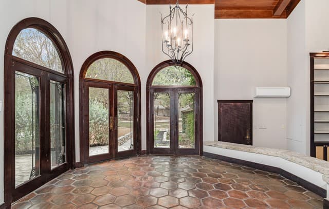 6  Lazy Lane, San Antonio, TX 78209 — photo 7
