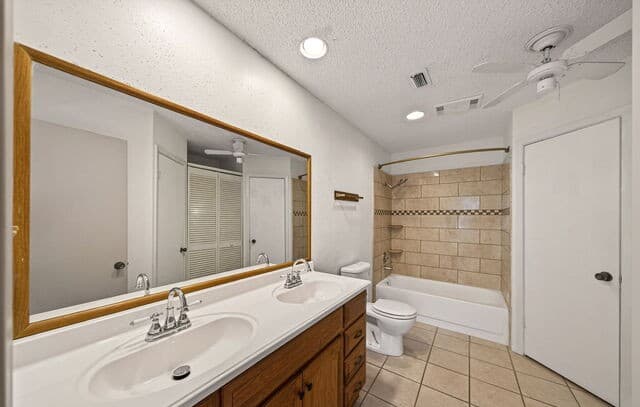 3916  Chimney Springs, San Antonio, TX 78247 — photo 22