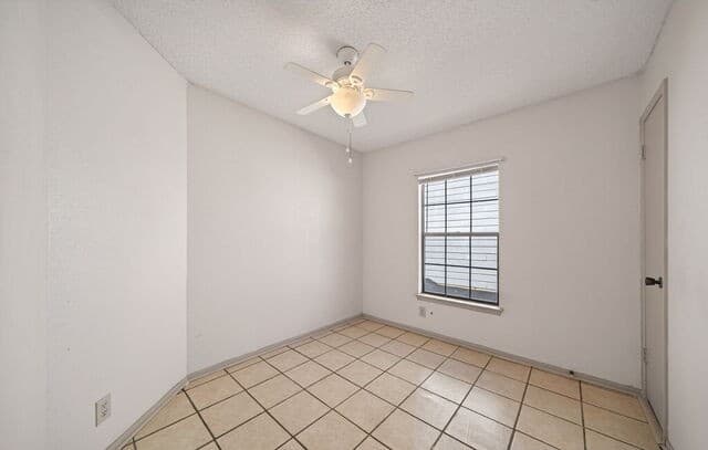 3916  Chimney Springs, San Antonio, TX 78247 — photo 25