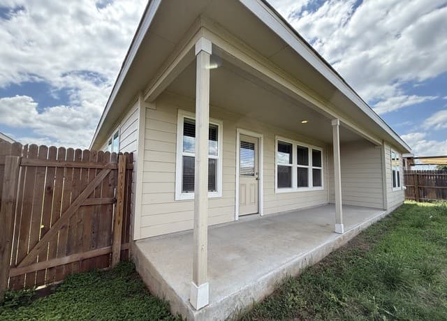 554  Blue Stem Rd, New Braunfels, TX 78130 — photo 24