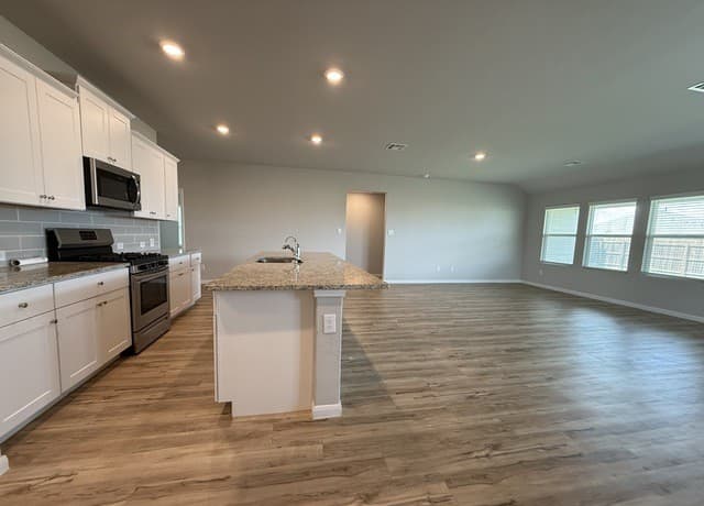 554  Blue Stem Rd, New Braunfels, TX 78130 — photo 8