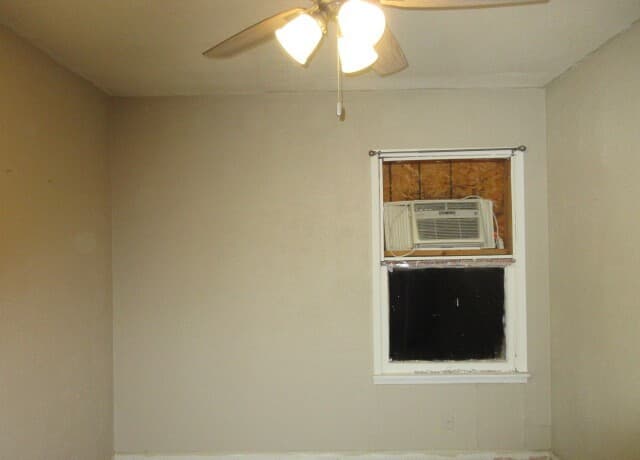 1210  McCauley, San Antonio, TX 78224 — photo 19
