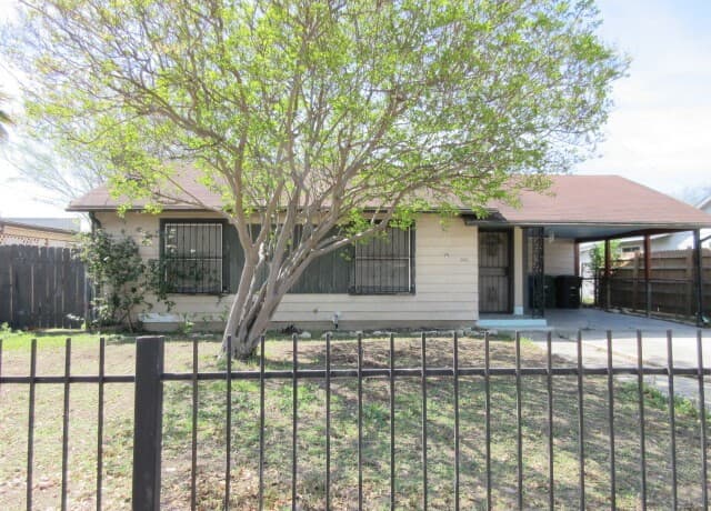 1210  McCauley, San Antonio, TX 78224 — photo 2