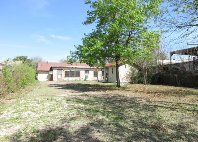 1210  McCauley, San Antonio, TX 78224 — photo 23