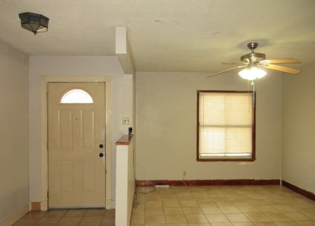 1210  McCauley, San Antonio, TX 78224 — photo 6