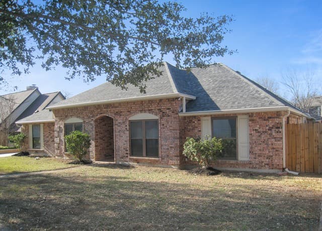 3433 Foxbriar