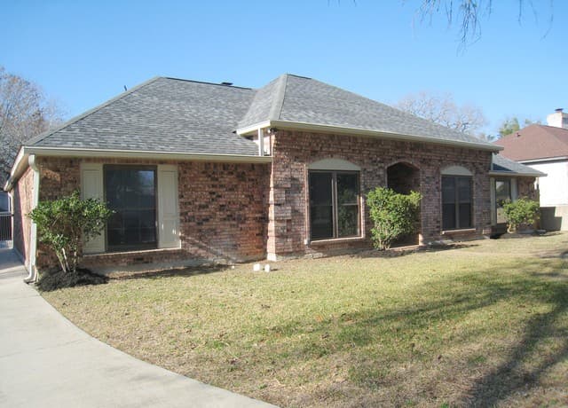 3433  Foxbriar, Schertz, TX 78154 — photo 2