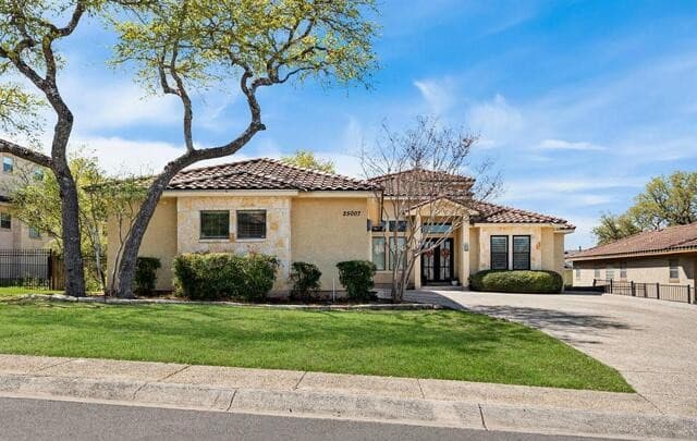 25007 Estancia