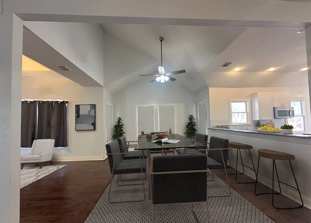114  Yale, San Antonio, TX 78201 — photo 4