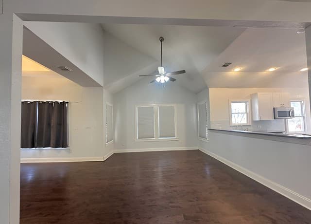 114  Yale, San Antonio, TX 78201 — photo 5