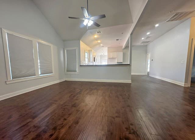 114  Yale, San Antonio, TX 78201 — photo 6