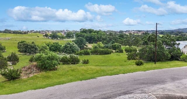 129 W Pat Dolan, Blanco, TX 78606 — photo 4