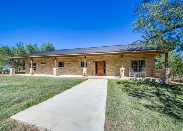 6472 Bluntzer Rd