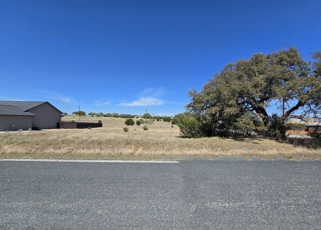 0  Hiram Cook, Blanco, TX 78606 — photo 3