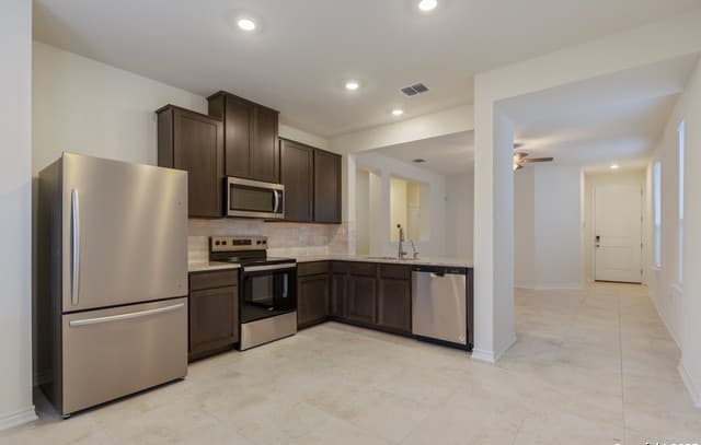 4179  Carraway St, New Braunfels, TX 78130 — photo 8