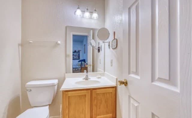 622 S Oak, Pearsall, TX 78061 — photo 11