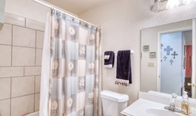 622 S Oak, Pearsall, TX 78061 — photo 16