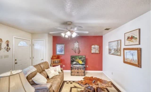 622 S Oak, Pearsall, TX 78061 — photo 4
