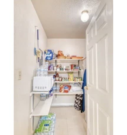 622 S Oak, Pearsall, TX 78061 — photo 9