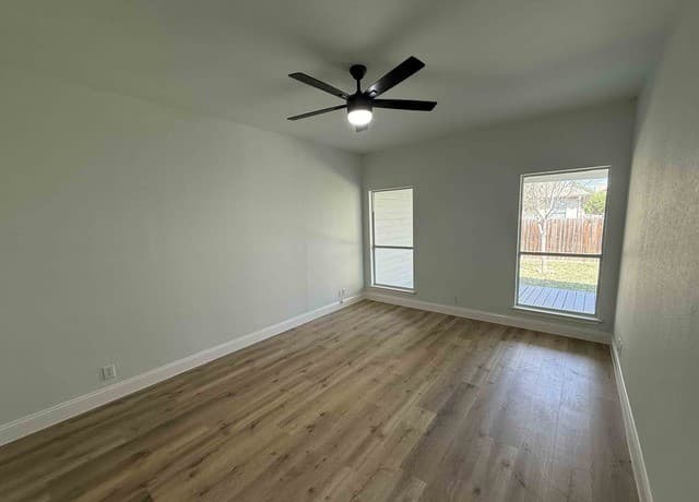 12122  Clubhouse, San Antonio, TX 78221 — photo 13
