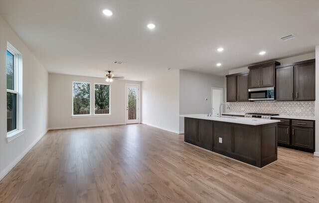 6027  Calgary Park, San Antonio, TX 78233 — photo 4