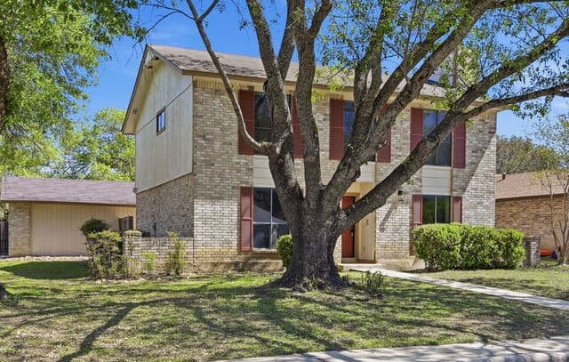 2703  Red Tree, San Antonio, TX 78248 — photo 2