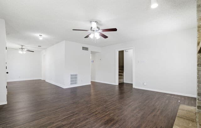 2703  Red Tree, San Antonio, TX 78248 — photo 6