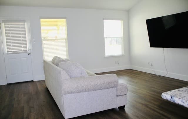 13048  Maestro Spark, San Antonio, TX 78252 — photo 3
