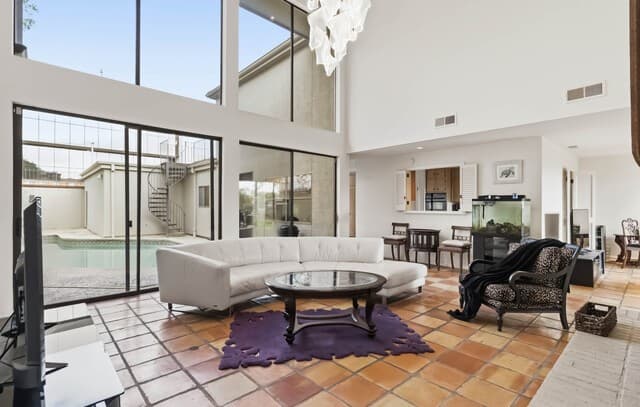 7609 N Songbird