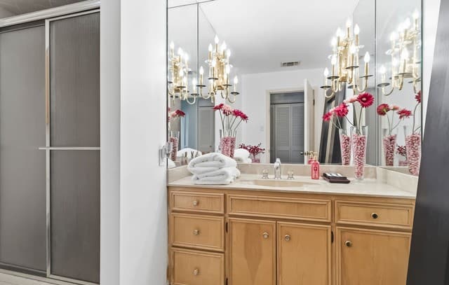 7609 N Songbird, San Antonio, TX 78229 — photo 20