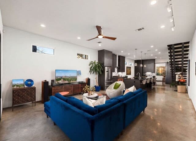 132 Clay, San Antonio, TX 78204 — photo 3