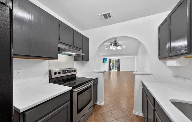 7423  Hardesty, San Antonio, TX 78250 — photo 10