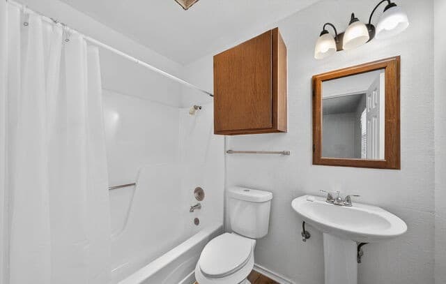 7423  Hardesty, San Antonio, TX 78250 — photo 16