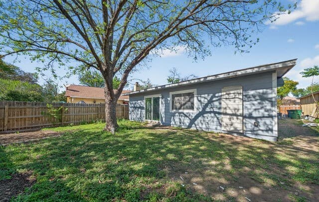 7423  Hardesty, San Antonio, TX 78250 — photo 24