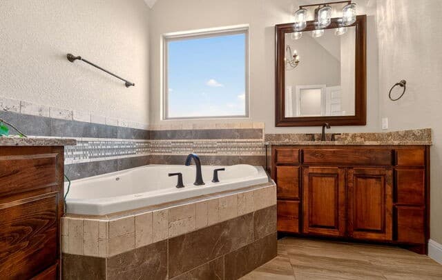 133  Mulhouse, Castroville, TX 78009 — photo 20