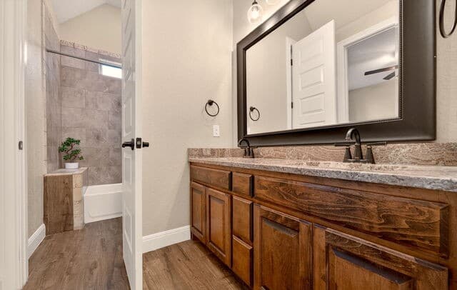 133  Mulhouse, Castroville, TX 78009 — photo 23