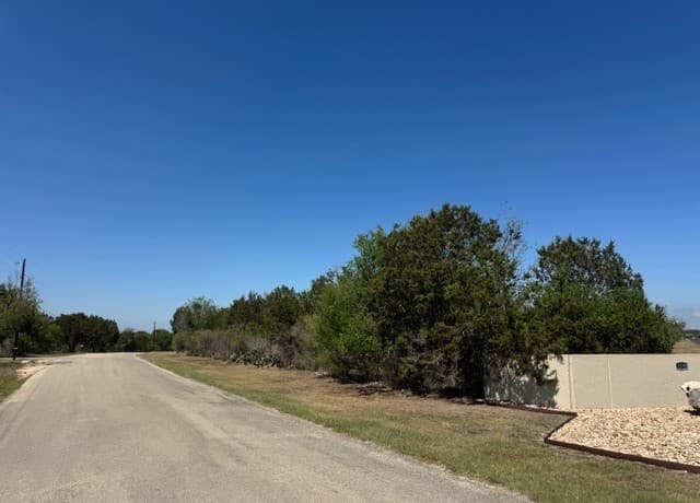 2240  Bunker, New Braunfels, TX 78132 — photo 2