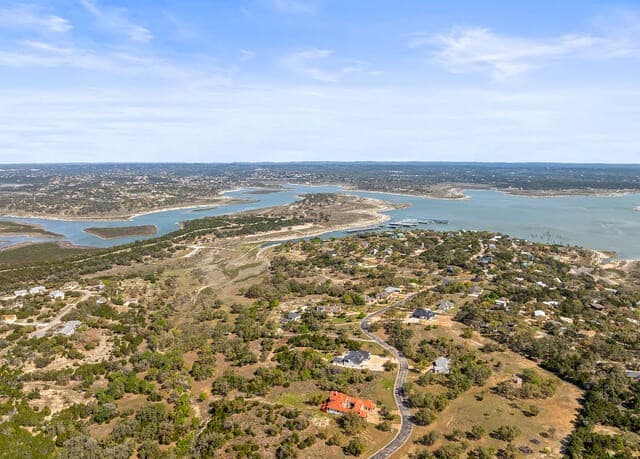 925  Kings Cove Drive, Canyon Lake, TX 78133 — photo 11